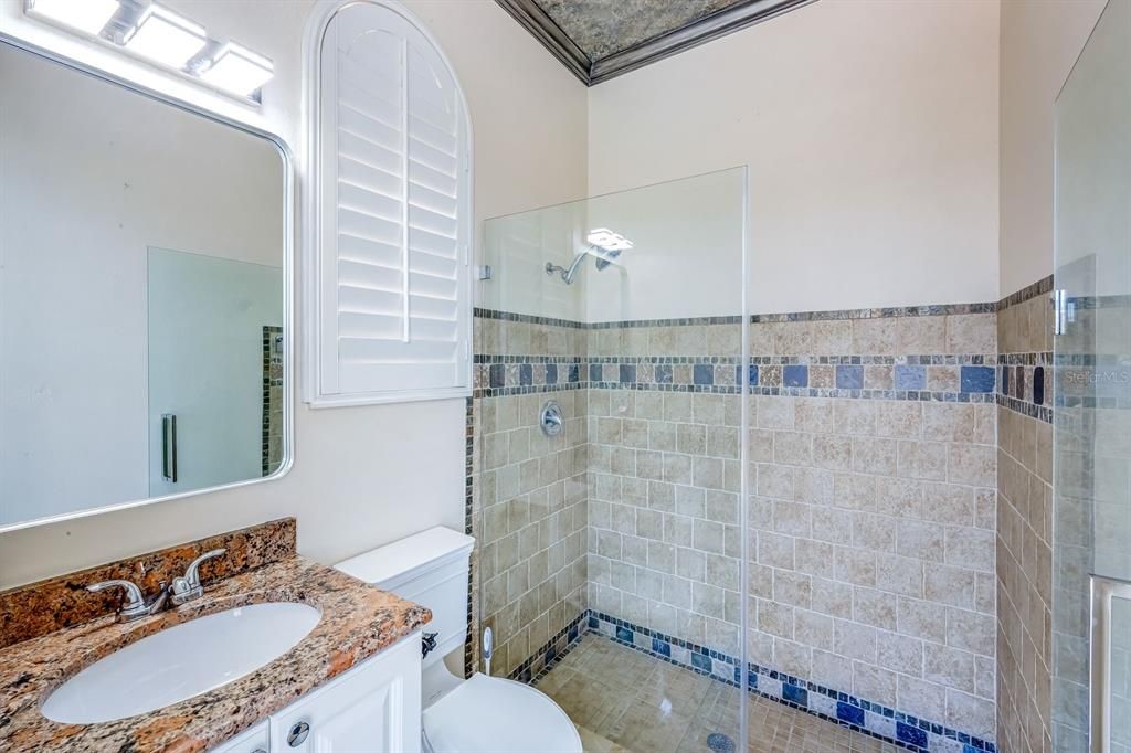En Venta: $999,000 (4 camas, 3 baños, 2945 Pies cuadrados)