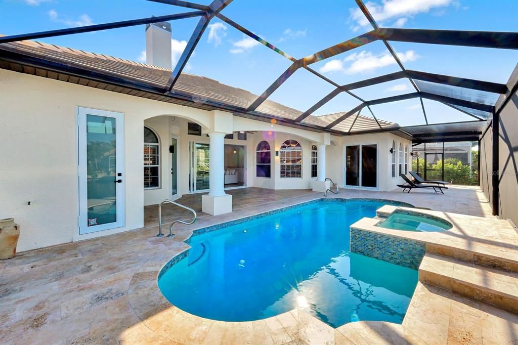 En Venta: $999,000 (4 camas, 3 baños, 2945 Pies cuadrados)
