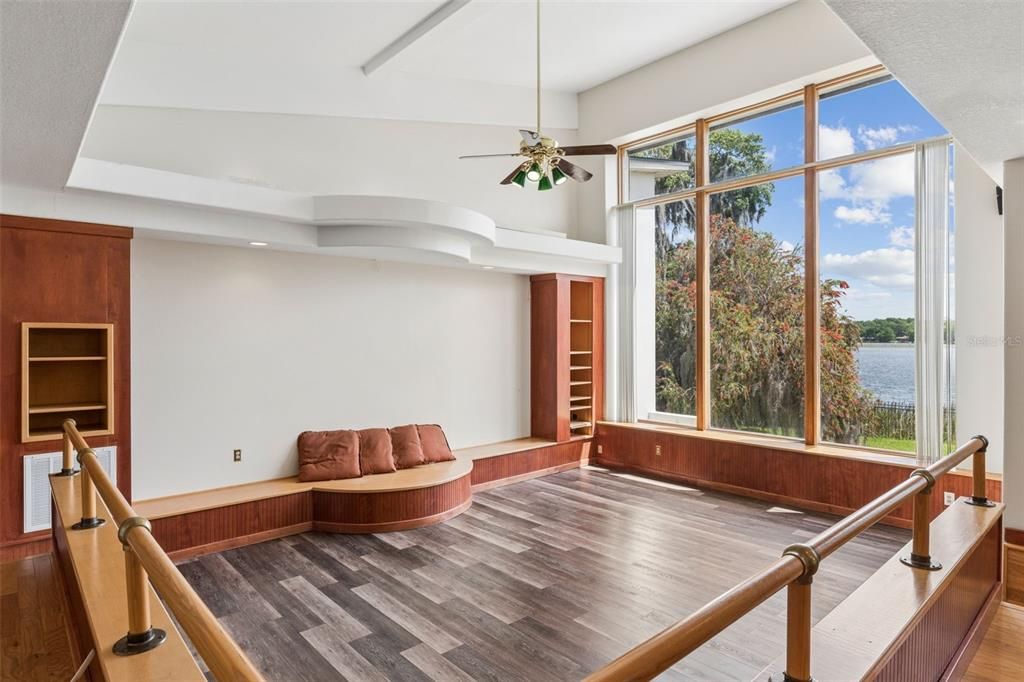 For Sale: $2,950,000 (5 beds, 4 baths, 7153 Square Feet)