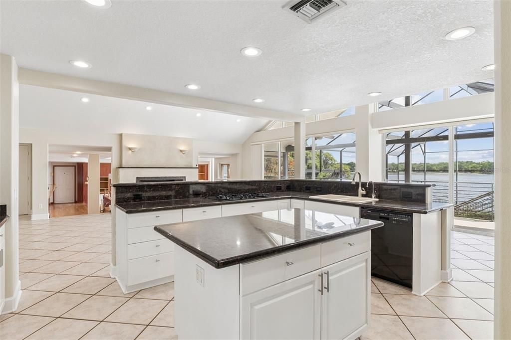 For Sale: $2,950,000 (5 beds, 4 baths, 7153 Square Feet)