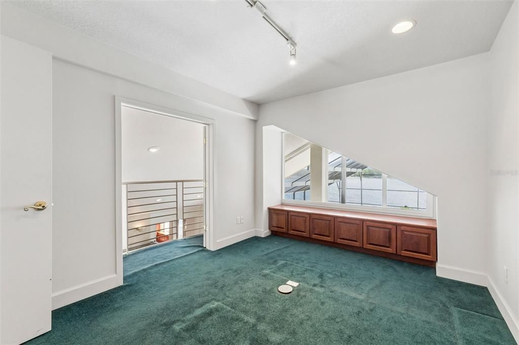 For Sale: $2,950,000 (5 beds, 4 baths, 7153 Square Feet)