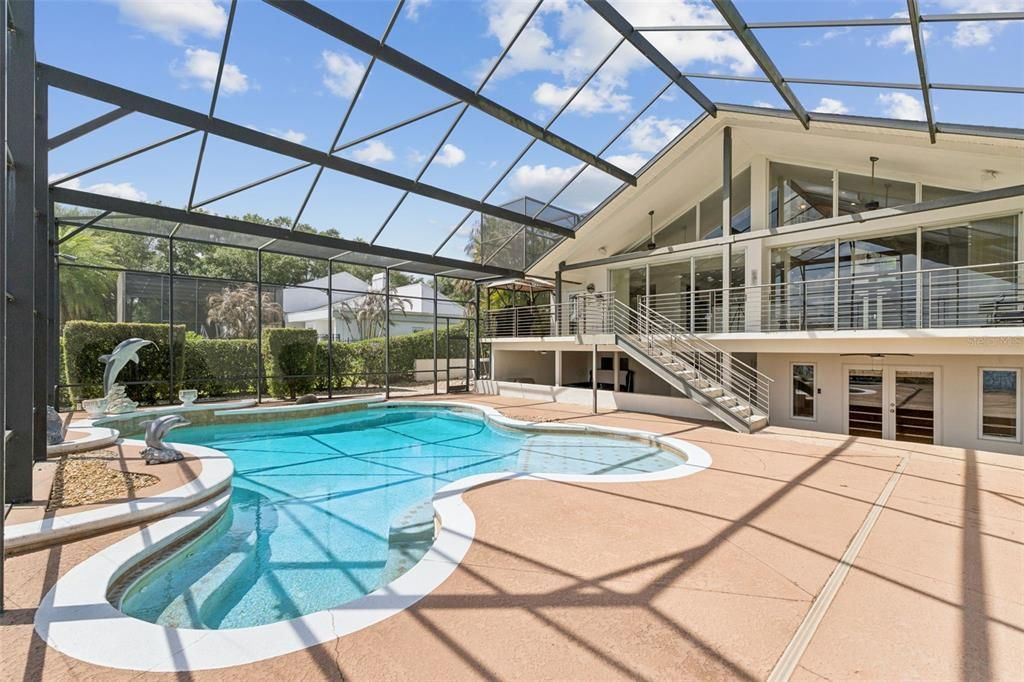 For Sale: $2,950,000 (5 beds, 4 baths, 7153 Square Feet)