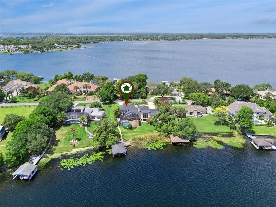 For Sale: $2,950,000 (5 beds, 4 baths, 7153 Square Feet)