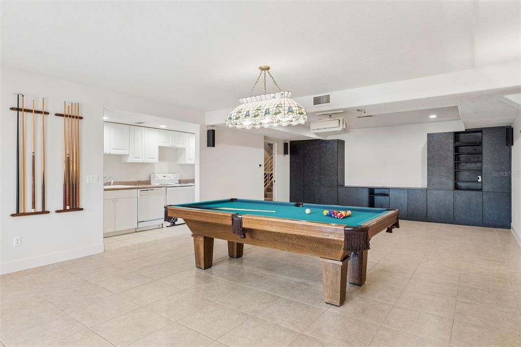 For Sale: $2,950,000 (5 beds, 4 baths, 7153 Square Feet)