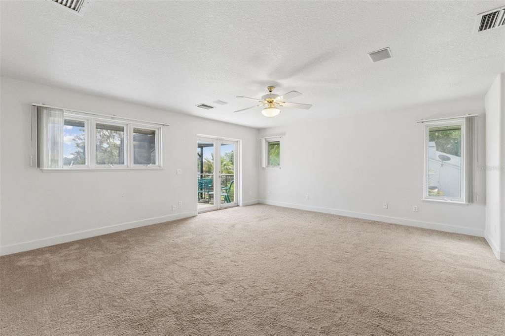 For Sale: $2,950,000 (5 beds, 4 baths, 7153 Square Feet)