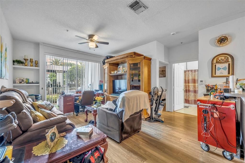Activo con contrato: $145,000 (1 camas, 1 baños, 672 Pies cuadrados)