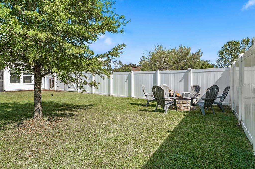 Activo con contrato: $350,000 (3 camas, 2 baños, 1914 Pies cuadrados)