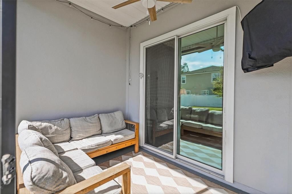Activo con contrato: $350,000 (3 camas, 2 baños, 1914 Pies cuadrados)