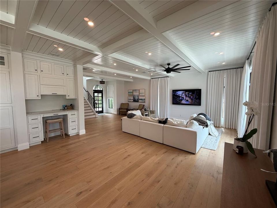 For Sale: $1,324,000 (4 beds, 3 baths, 2843 Square Feet)