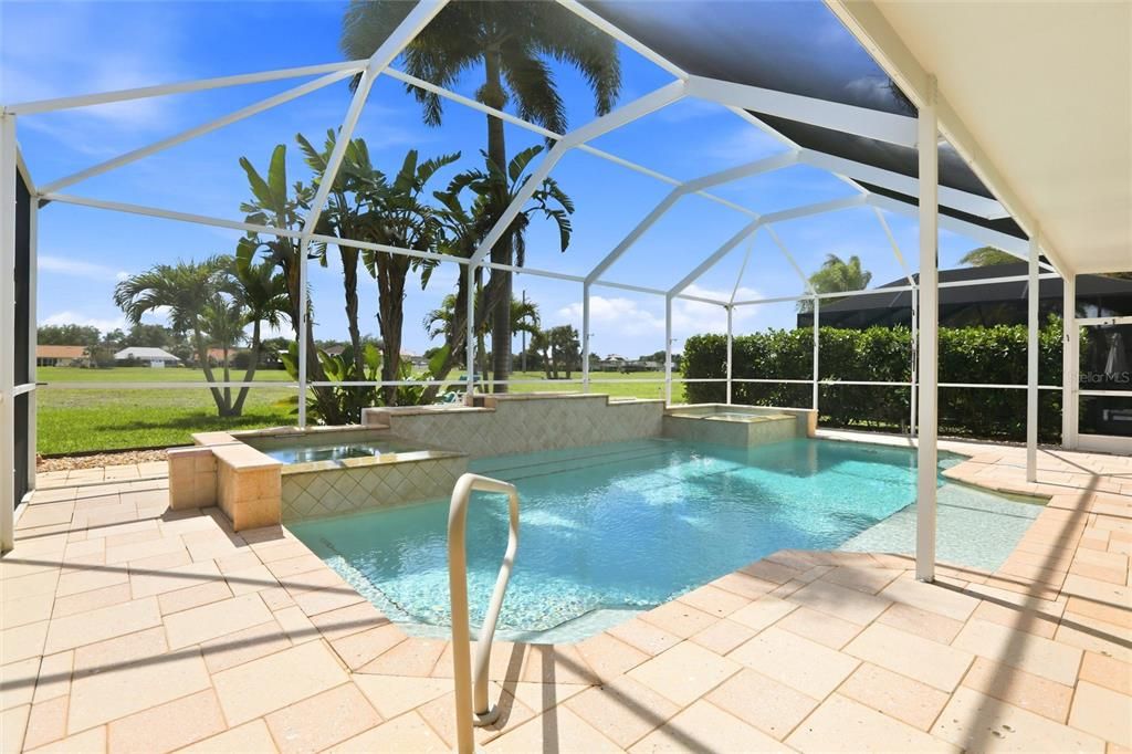 For Sale: $405,000 (3 beds, 2 baths, 1572 Square Feet)