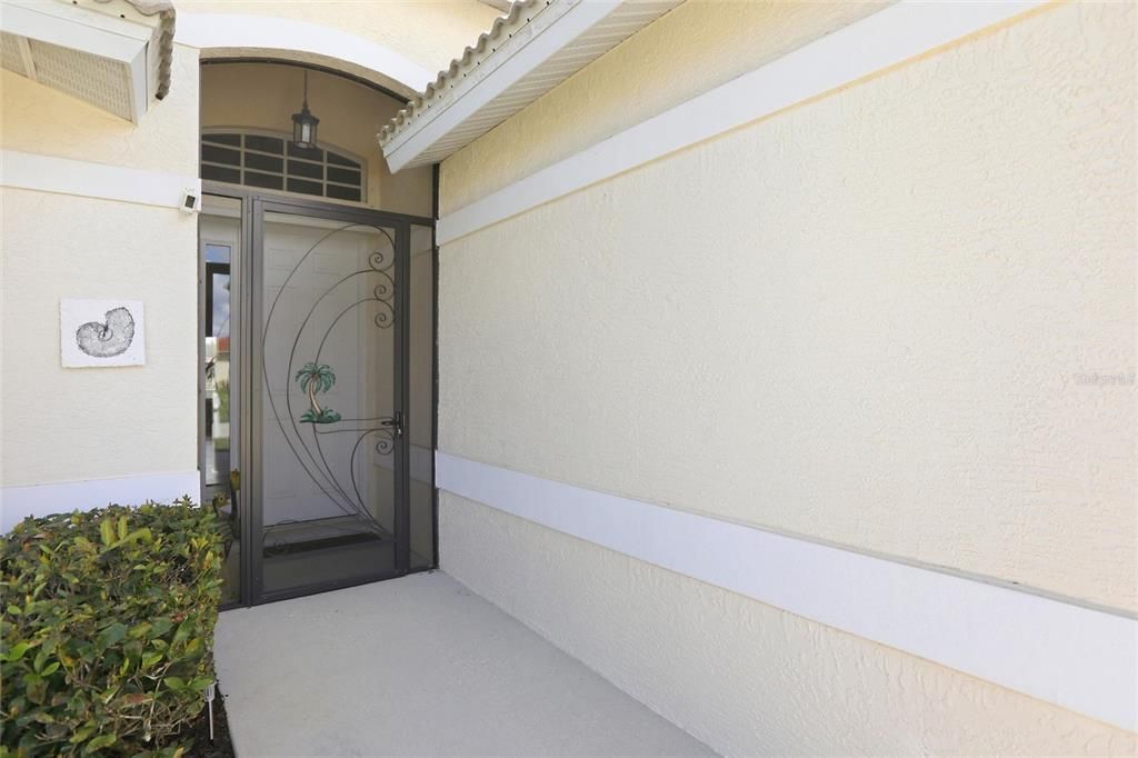 For Sale: $405,000 (3 beds, 2 baths, 1572 Square Feet)