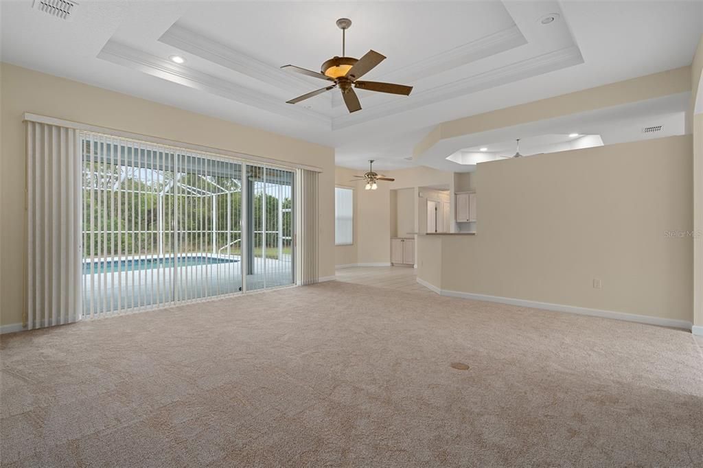 Active With Contract: $425,000 (3 beds, 2 baths, 2189 Square Feet)