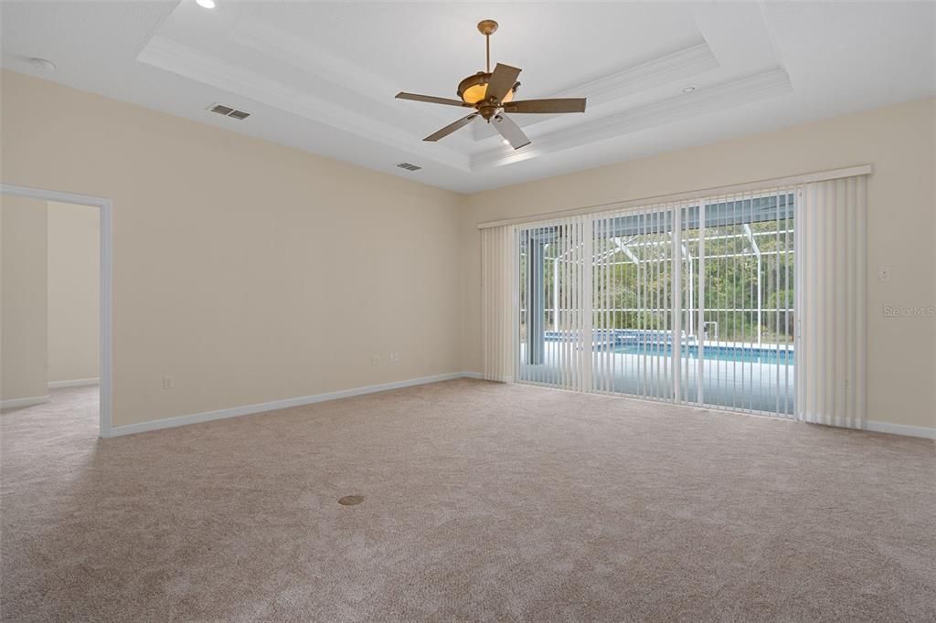 Active With Contract: $425,000 (3 beds, 2 baths, 2189 Square Feet)