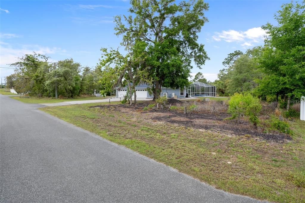 Active With Contract: $425,000 (3 beds, 2 baths, 2189 Square Feet)