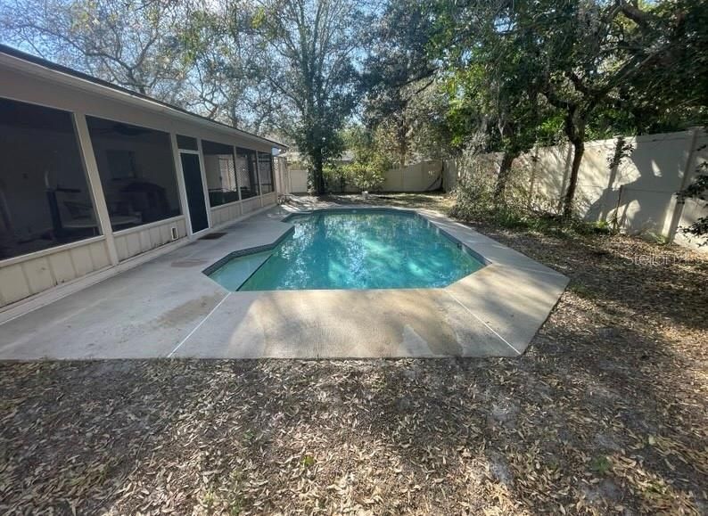 Activo con contrato: $575,000 (4 camas, 2 baños, 2362 Pies cuadrados)