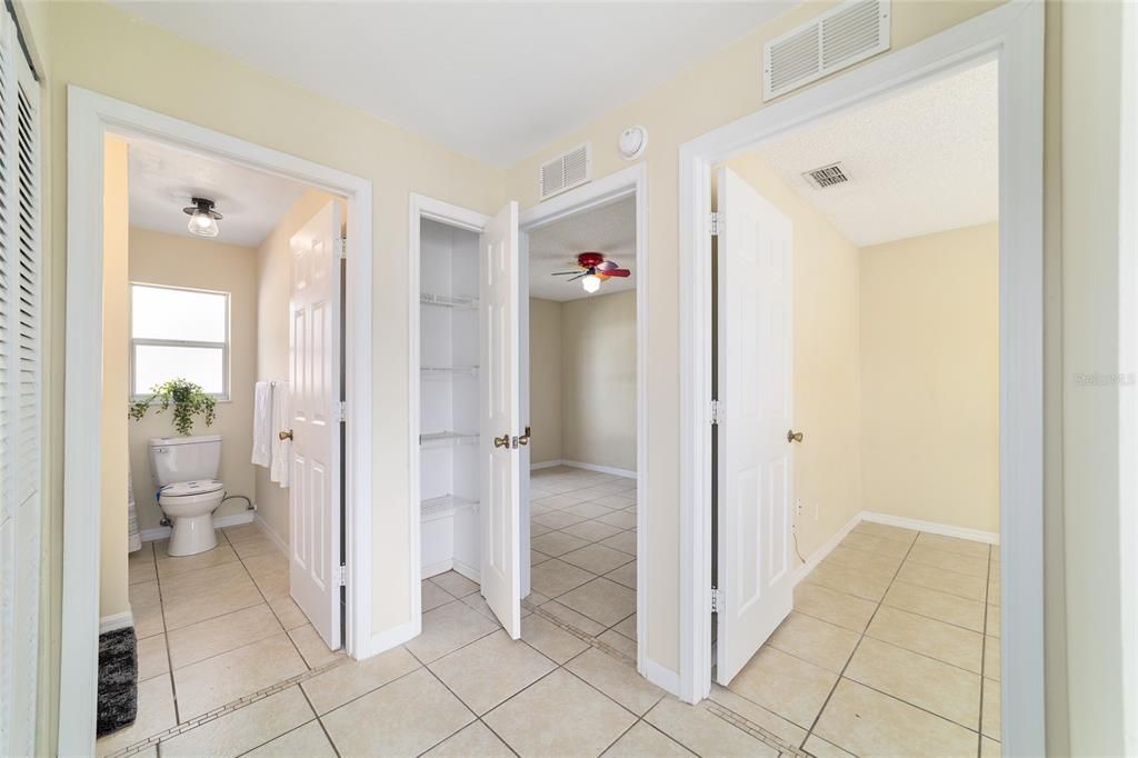 Activo con contrato: $219,900 (3 camas, 2 baños, 1188 Pies cuadrados)