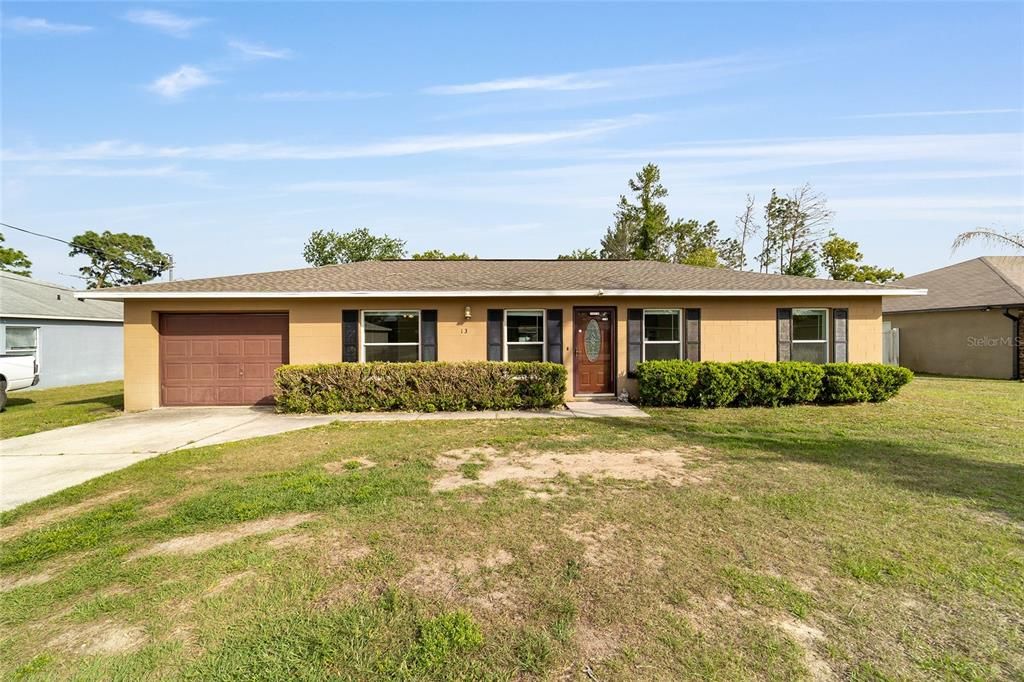 Activo con contrato: $219,900 (3 camas, 2 baños, 1188 Pies cuadrados)