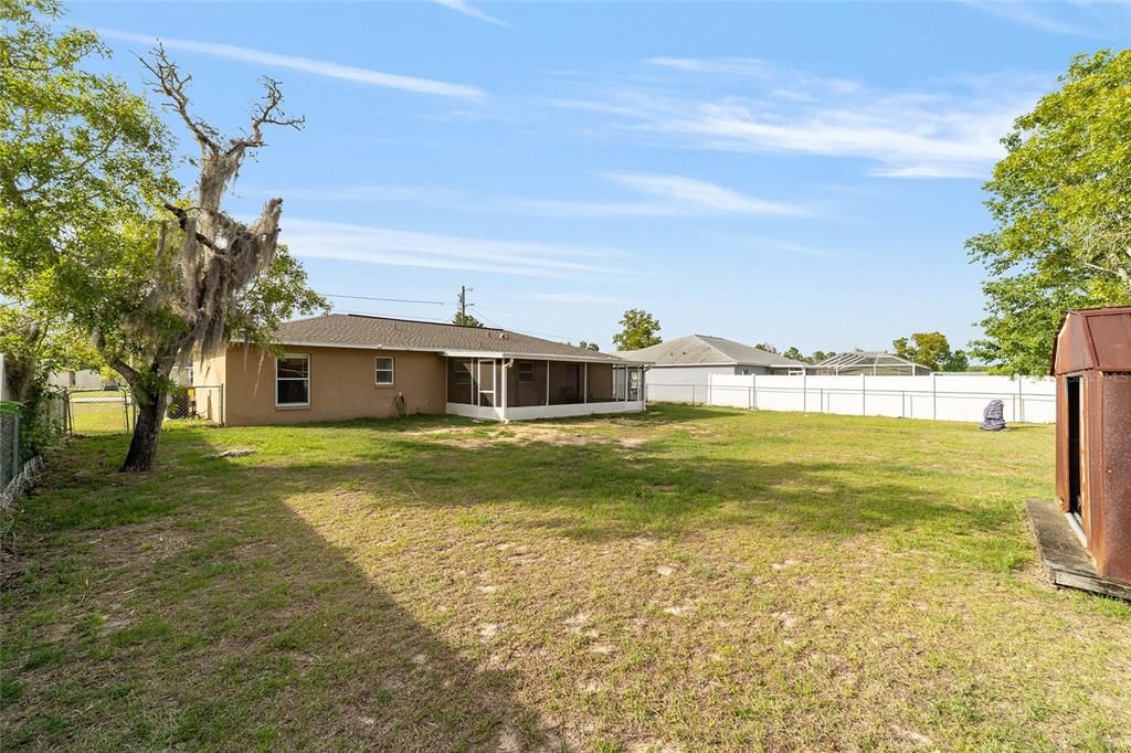 Activo con contrato: $219,900 (3 camas, 2 baños, 1188 Pies cuadrados)
