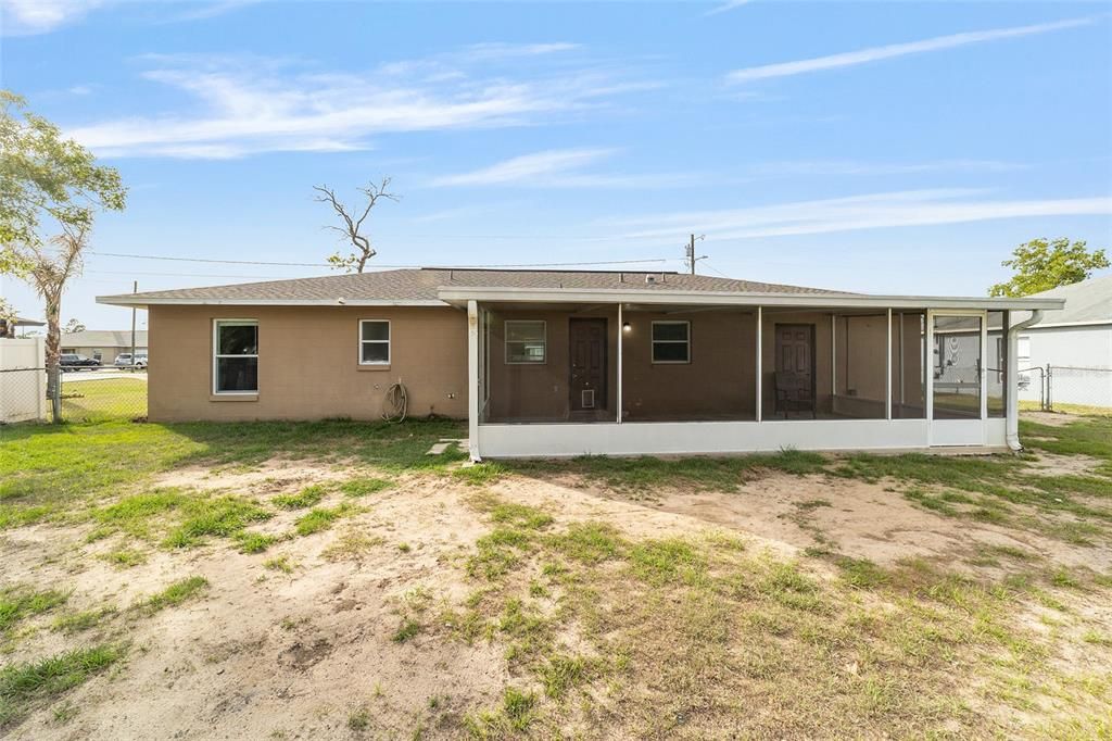 Activo con contrato: $219,900 (3 camas, 2 baños, 1188 Pies cuadrados)