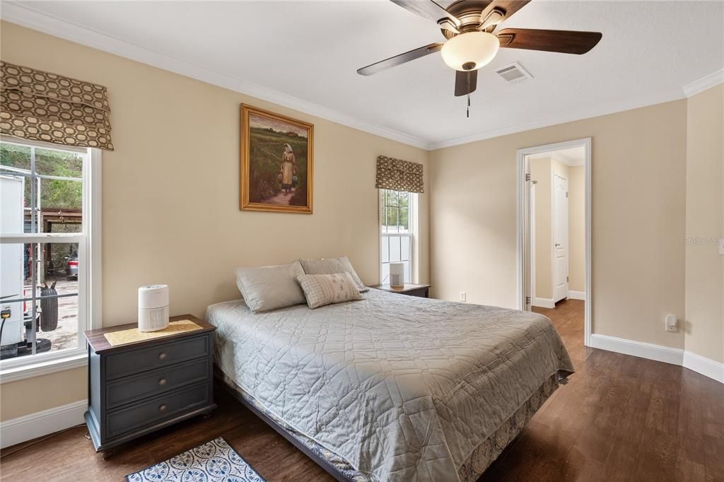For Sale: $299,000 (3 beds, 2 baths, 1248 Square Feet)