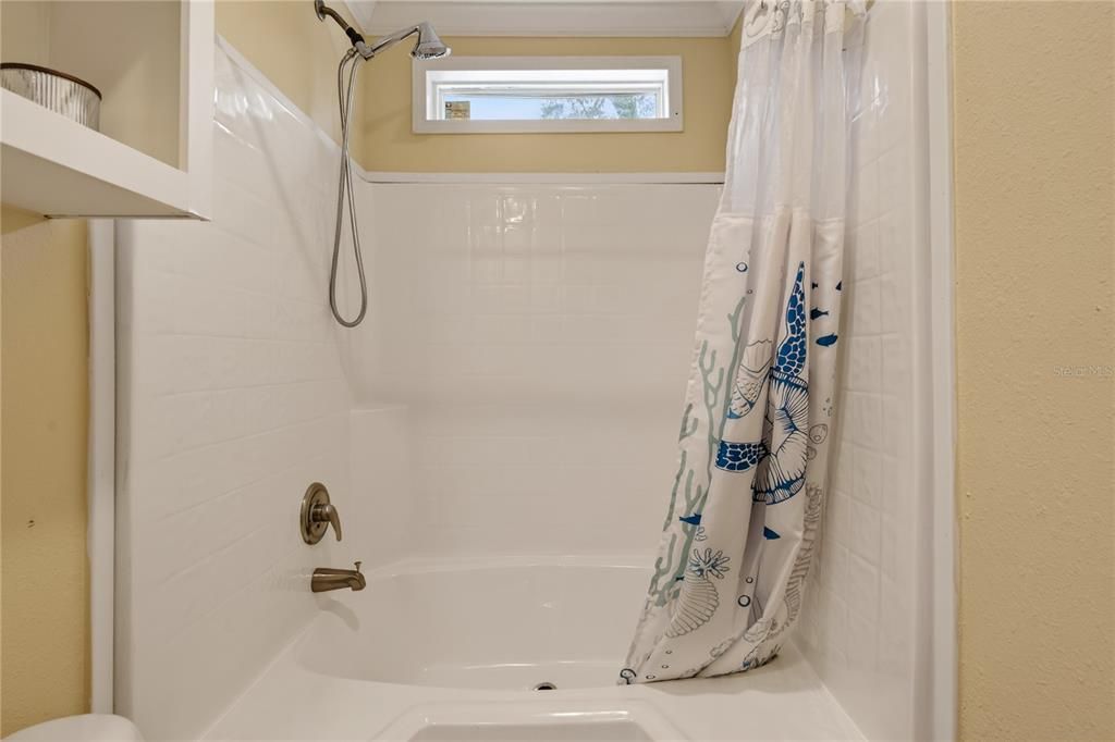 For Sale: $299,000 (3 beds, 2 baths, 1248 Square Feet)