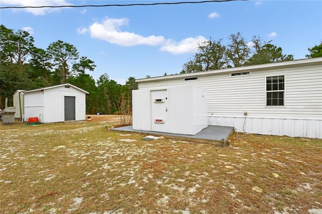 For Sale: $299,000 (3 beds, 2 baths, 1248 Square Feet)