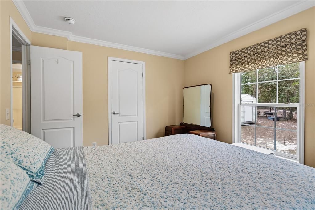 For Sale: $299,000 (3 beds, 2 baths, 1248 Square Feet)