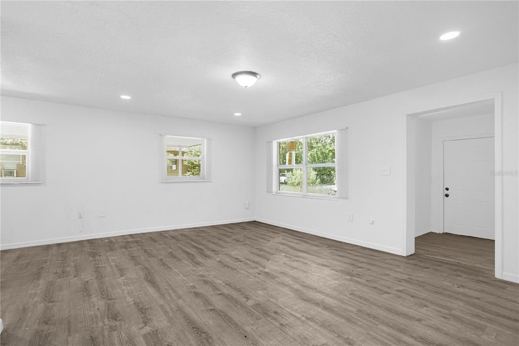 En Renta: $1,599 (3 camas, 1 baños, 1152 Pies cuadrados)