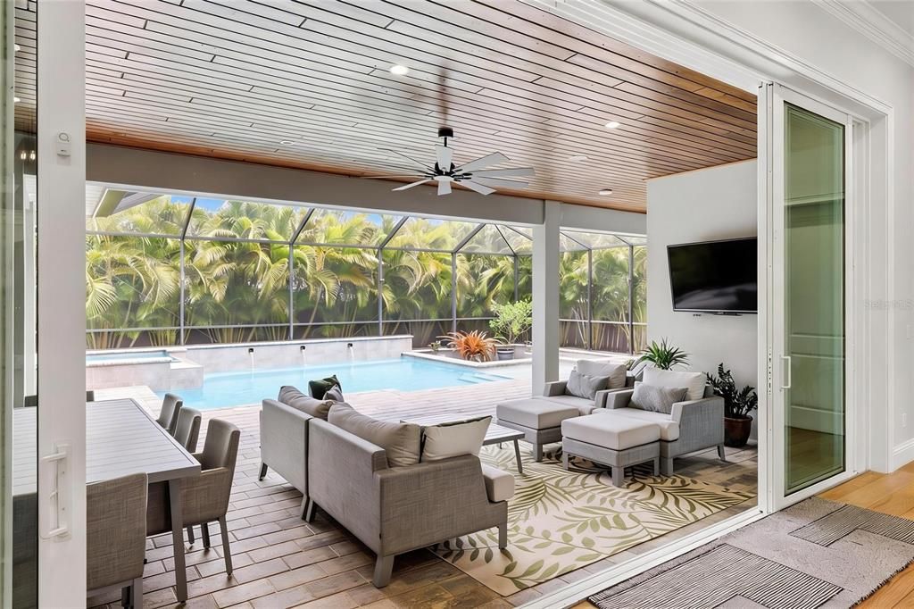 Activo con contrato: $3,950,000 (5 camas, 5 baños, 4871 Pies cuadrados)