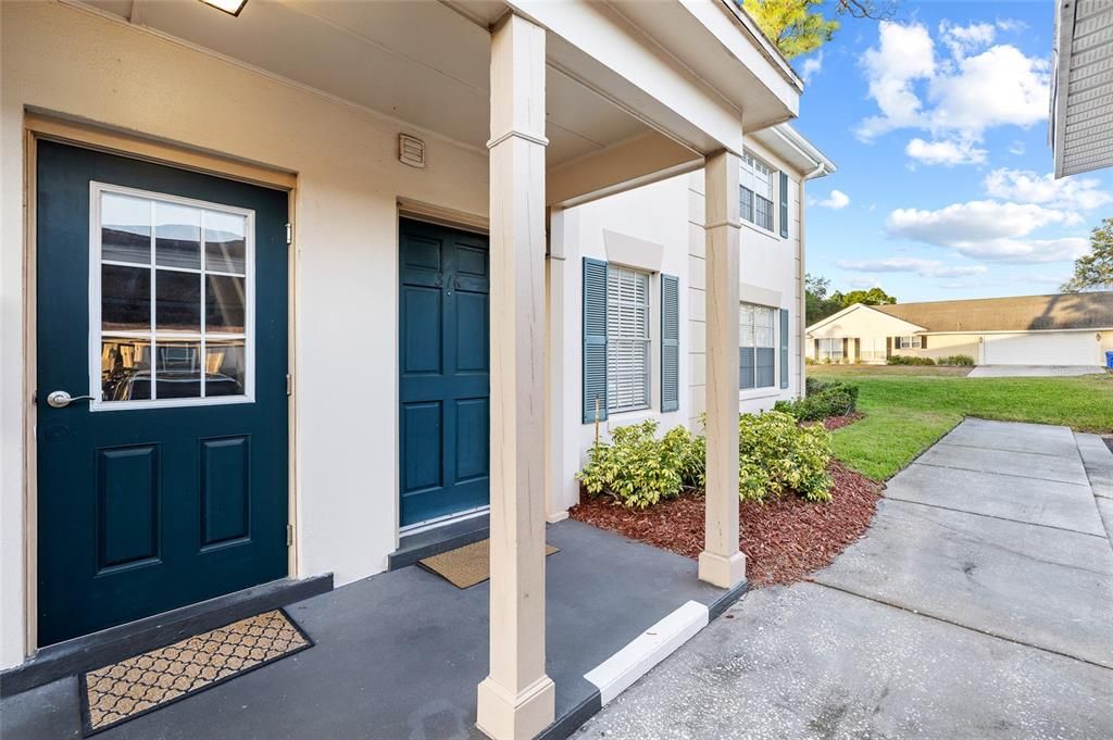 Active With Contract: $259,000 (2 beds, 2 baths, 1178 Square Feet)