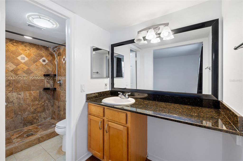 Active With Contract: $259,000 (2 beds, 2 baths, 1178 Square Feet)