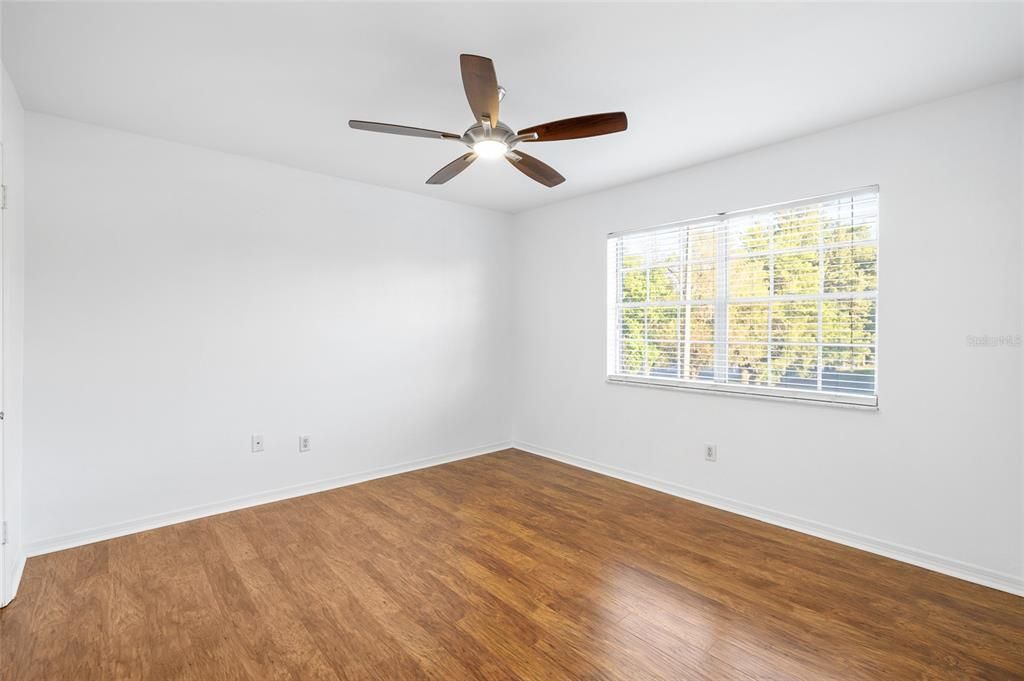 Active With Contract: $259,000 (2 beds, 2 baths, 1178 Square Feet)
