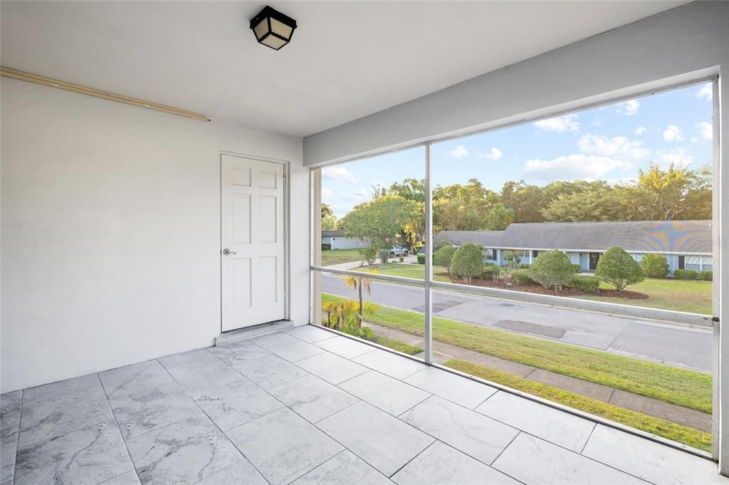 Active With Contract: $259,000 (2 beds, 2 baths, 1178 Square Feet)
