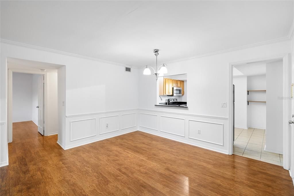 Active With Contract: $259,000 (2 beds, 2 baths, 1178 Square Feet)