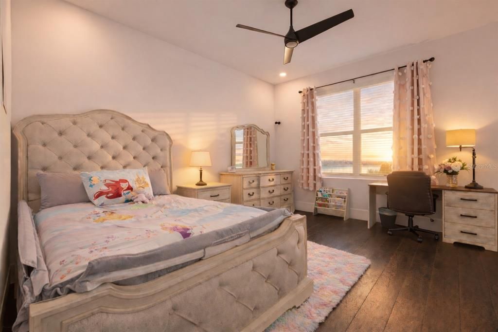 En Venta: $2,999,999 (4 camas, 5 baños, 3800 Pies cuadrados)