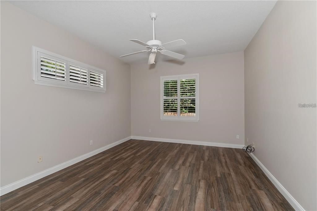 Active With Contract: $3,750 (3 beds, 2 baths, 1823 Square Feet)