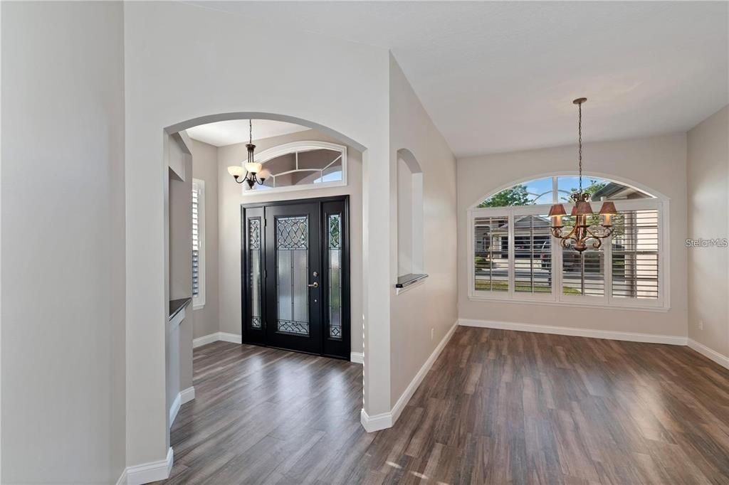 Active With Contract: $3,750 (3 beds, 2 baths, 1823 Square Feet)