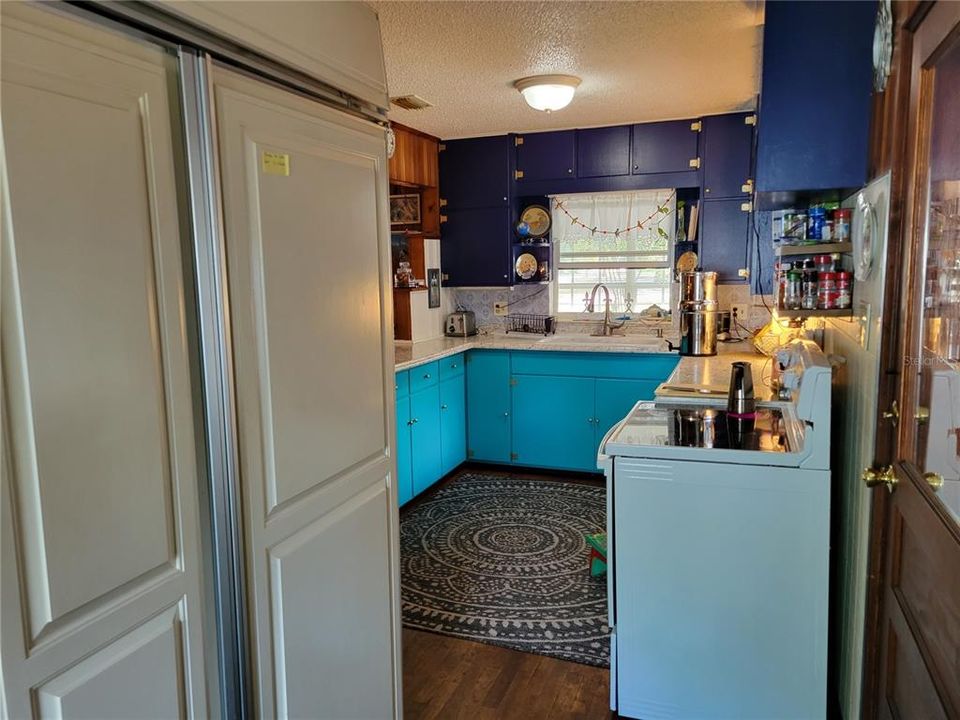 Activo con contrato: $220,999 (2 camas, 1 baños, 1220 Pies cuadrados)