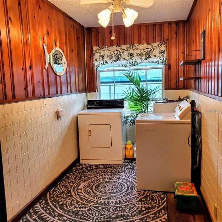 Activo con contrato: $220,999 (2 camas, 1 baños, 1220 Pies cuadrados)