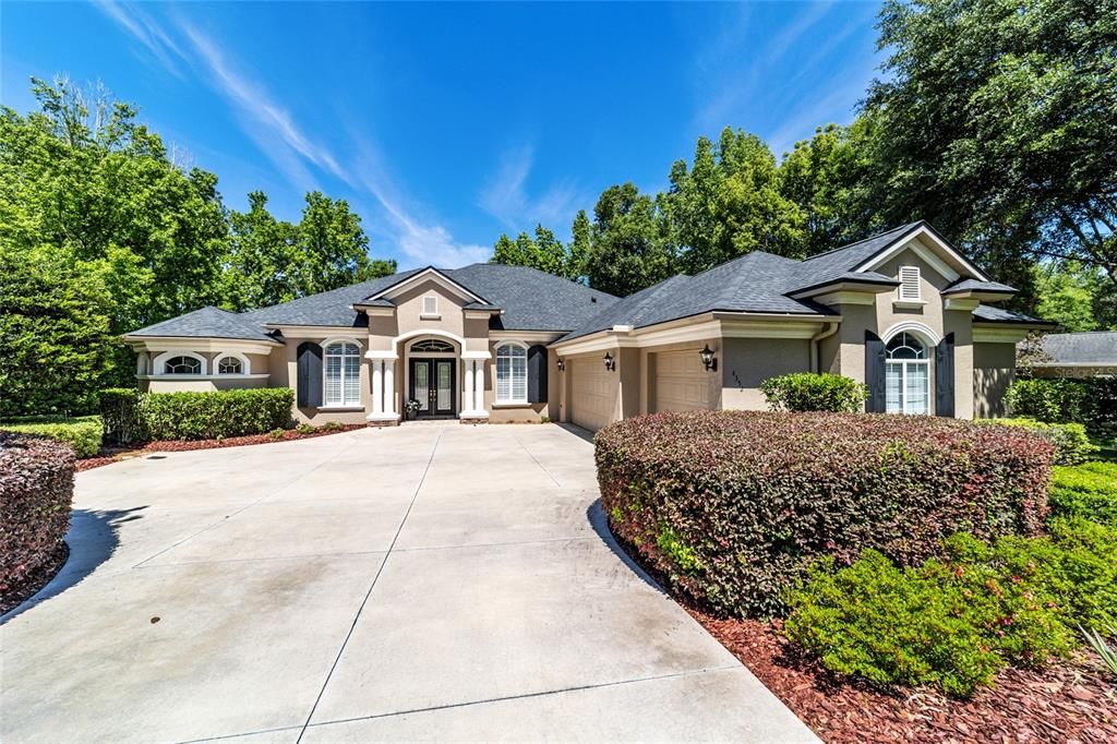 Recently Sold: $895,000 (4 beds, 3 baths, 3210 Square Feet)
