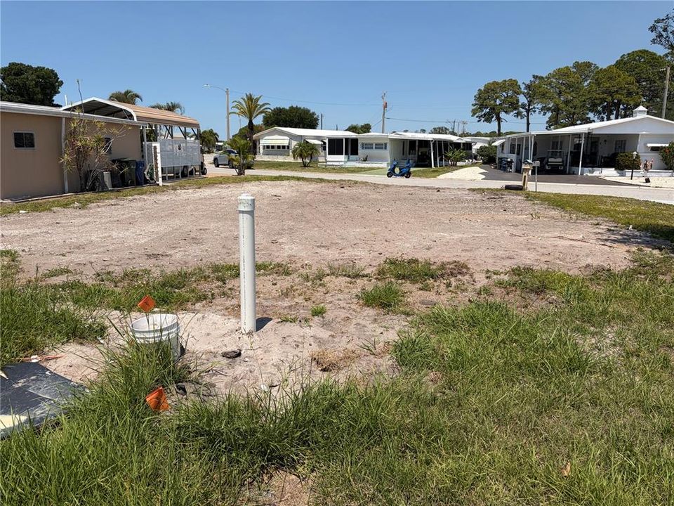 待售: $49,000 (0.10 acres)