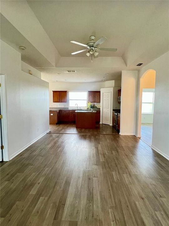 For Rent: $2,150 (3 beds, 2 baths, 1468 Square Feet)