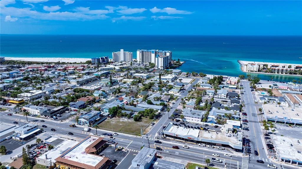 Activo con contrato: $2,975,000 (0.56 acres)