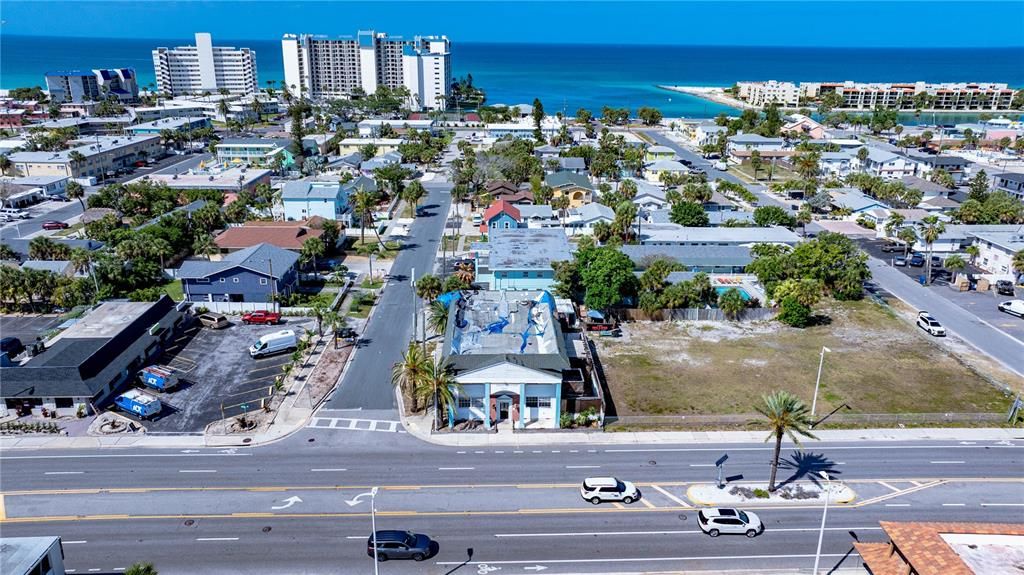 Activo con contrato: $2,975,000 (0.56 acres)