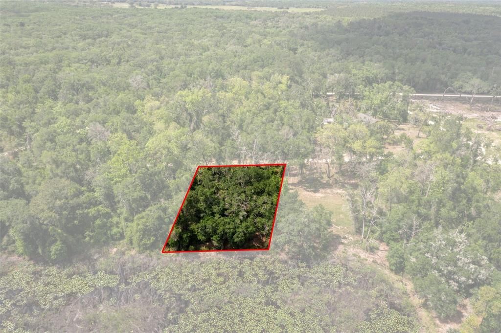 На продажу: $17,000 (0.37 acres)