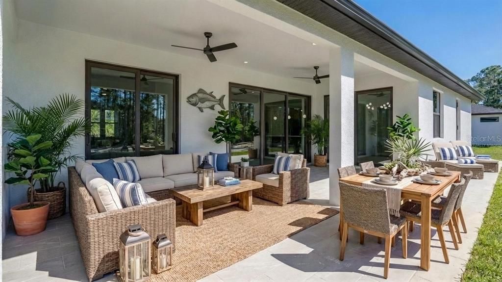 Activo con contrato: $369,900 (3 camas, 3 baños, 1894 Pies cuadrados)