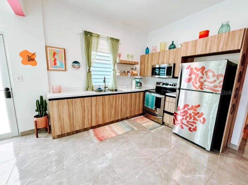 For Sale: $348,000 (5 beds, 0 baths, 0 Square Feet)