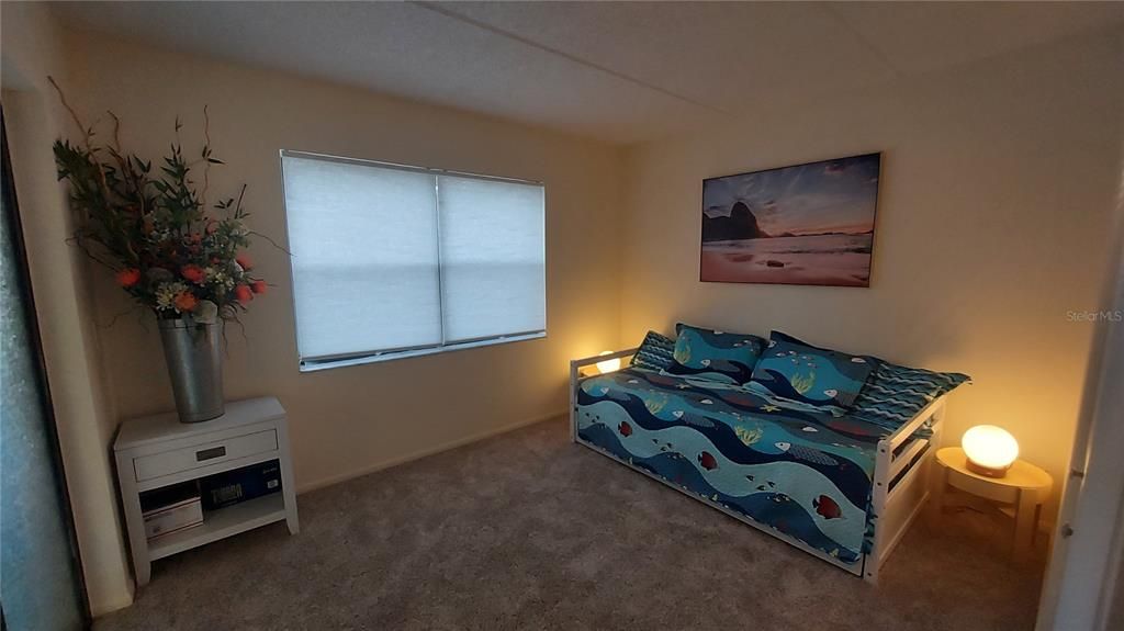 В аренду: $1,900 (2 спален, 2 ванн, 924 Квадратных фут)