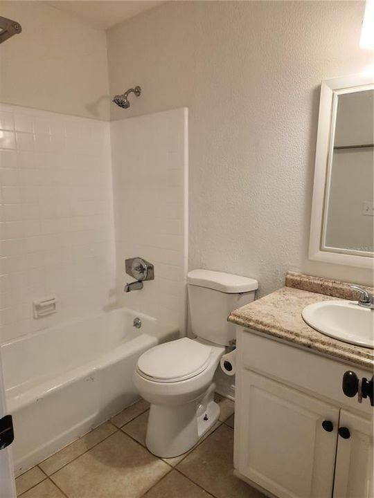 Active With Contract: $199,900 (3 beds, 1 baths, 1008 Square Feet)