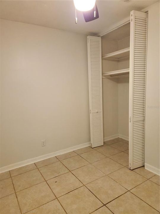 Active With Contract: $199,900 (3 beds, 1 baths, 1008 Square Feet)
